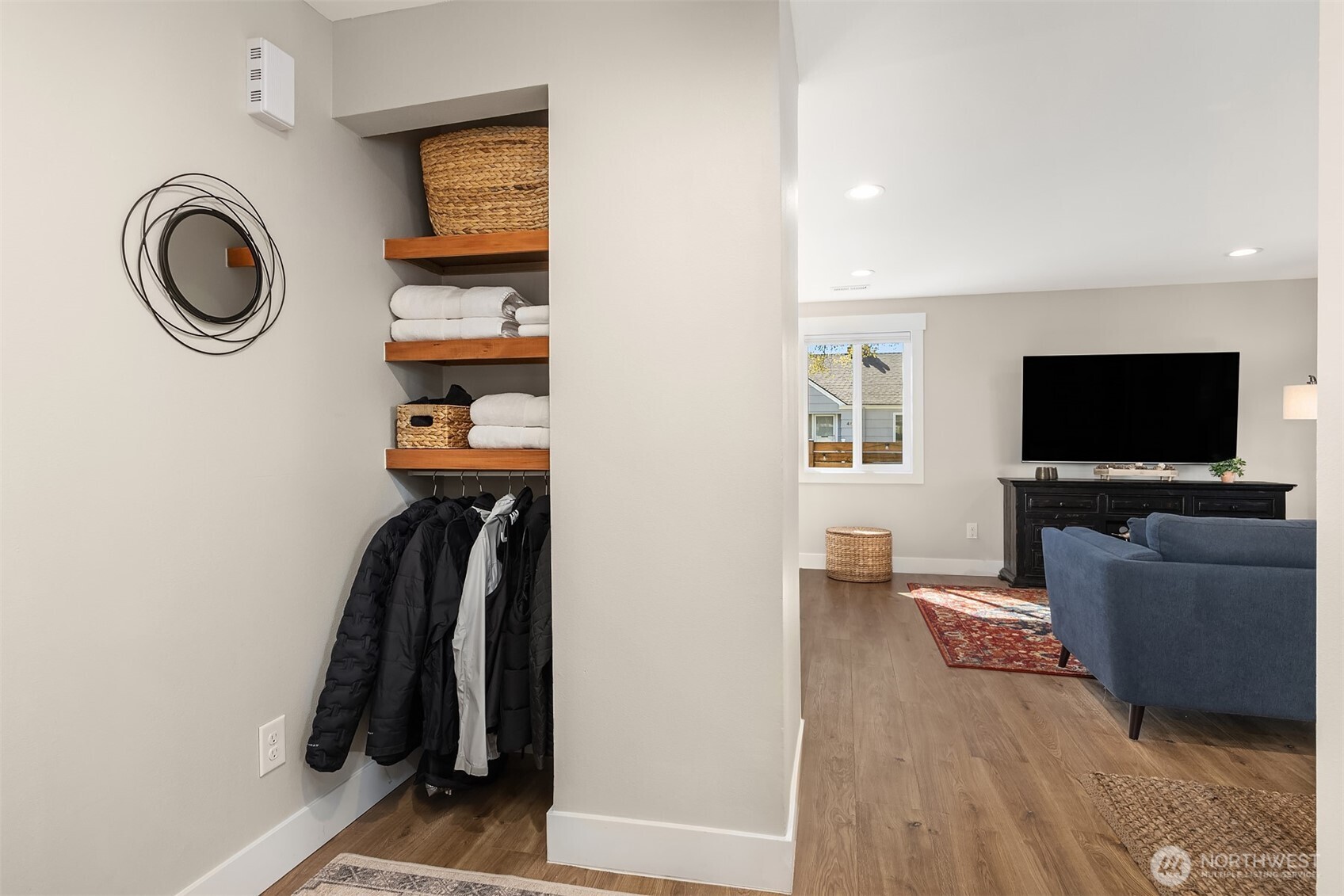 5954 SW 49th Ave #A, Seattle, WA 98136