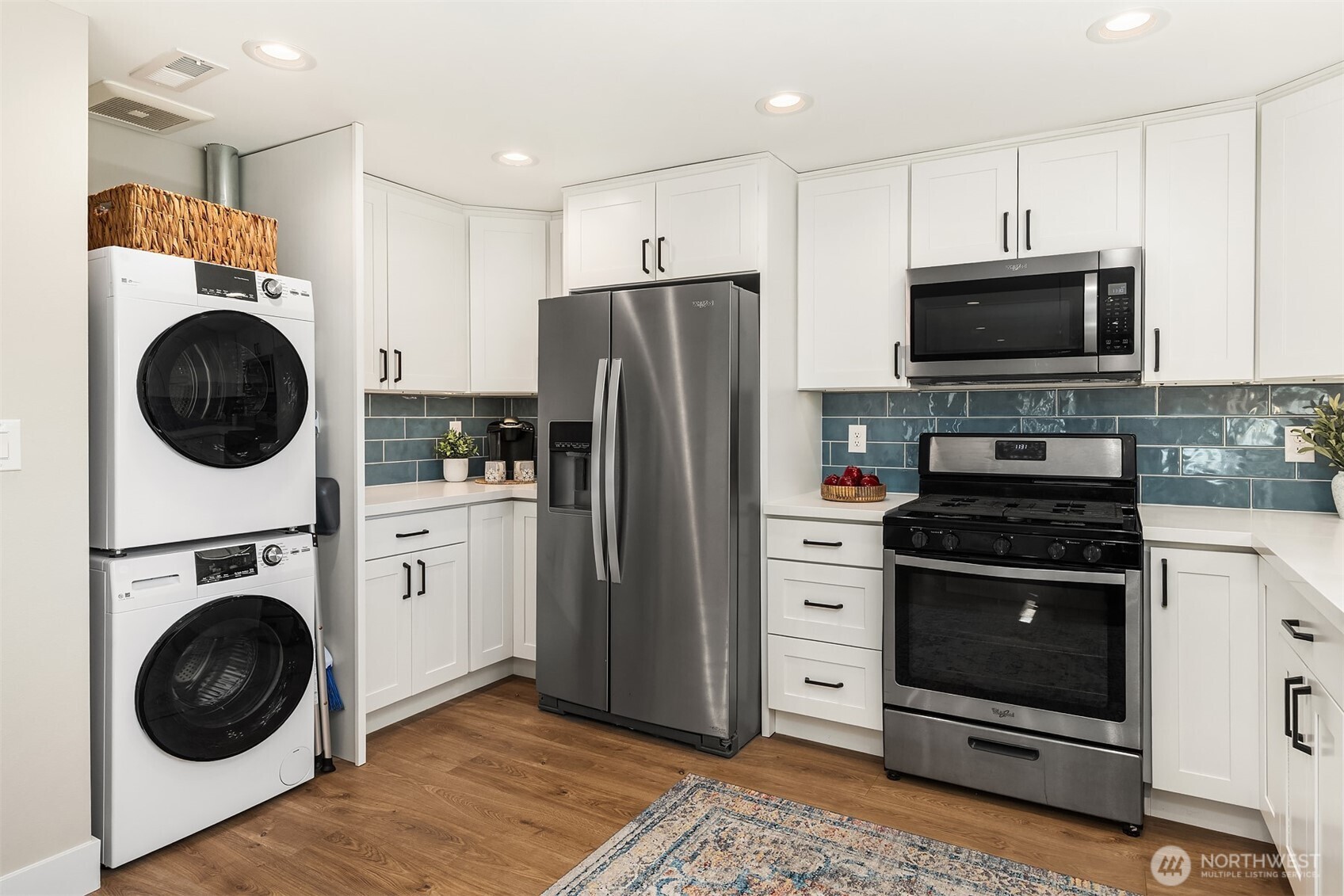 5954 SW 49th Ave #A, Seattle, WA 98136