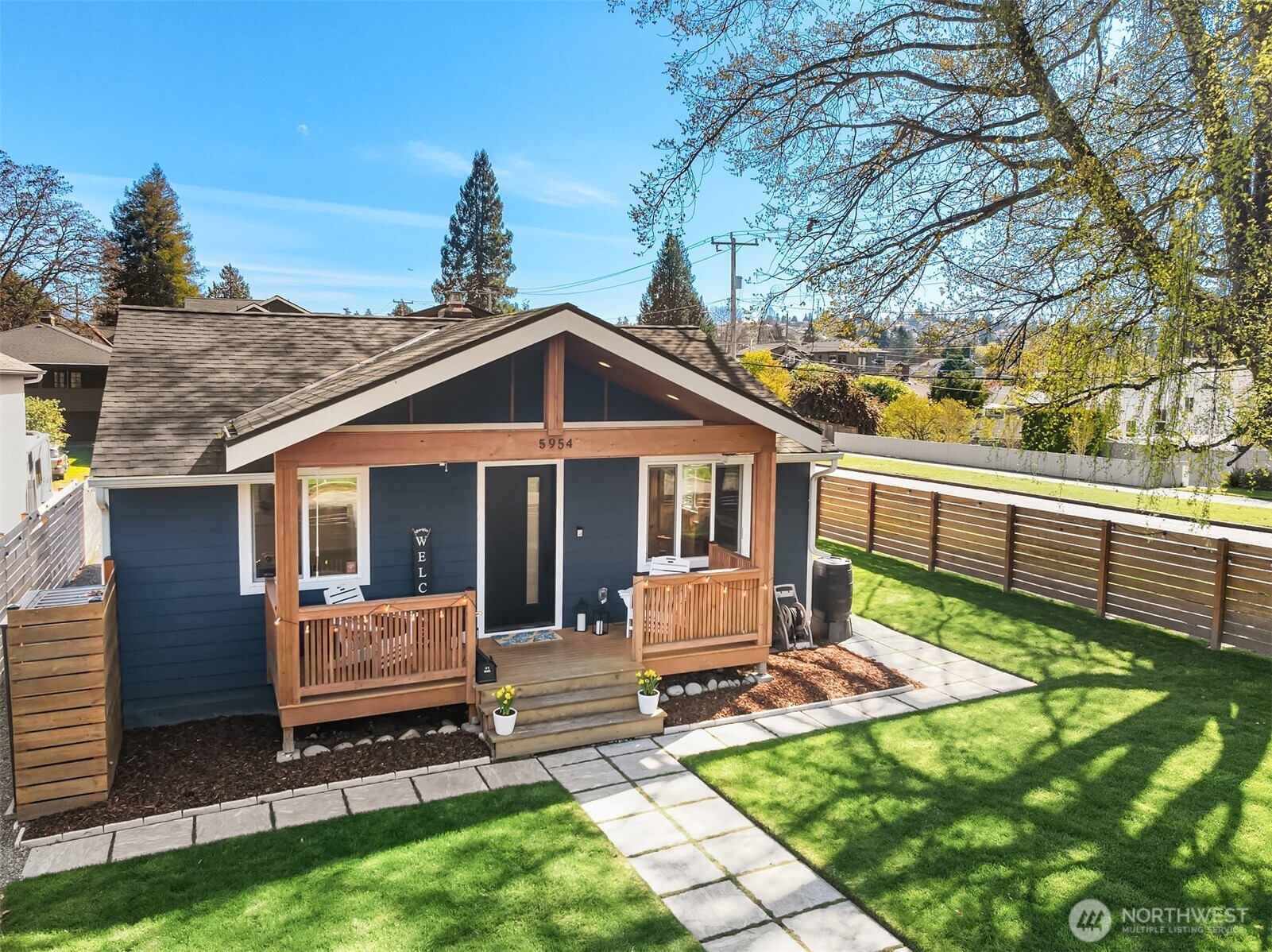 5954 SW 49th Ave #A, Seattle, WA 98136