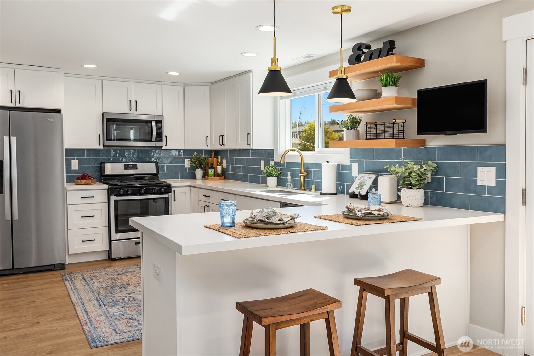 5954 SW 49th Ave #A, Seattle, WA 98136