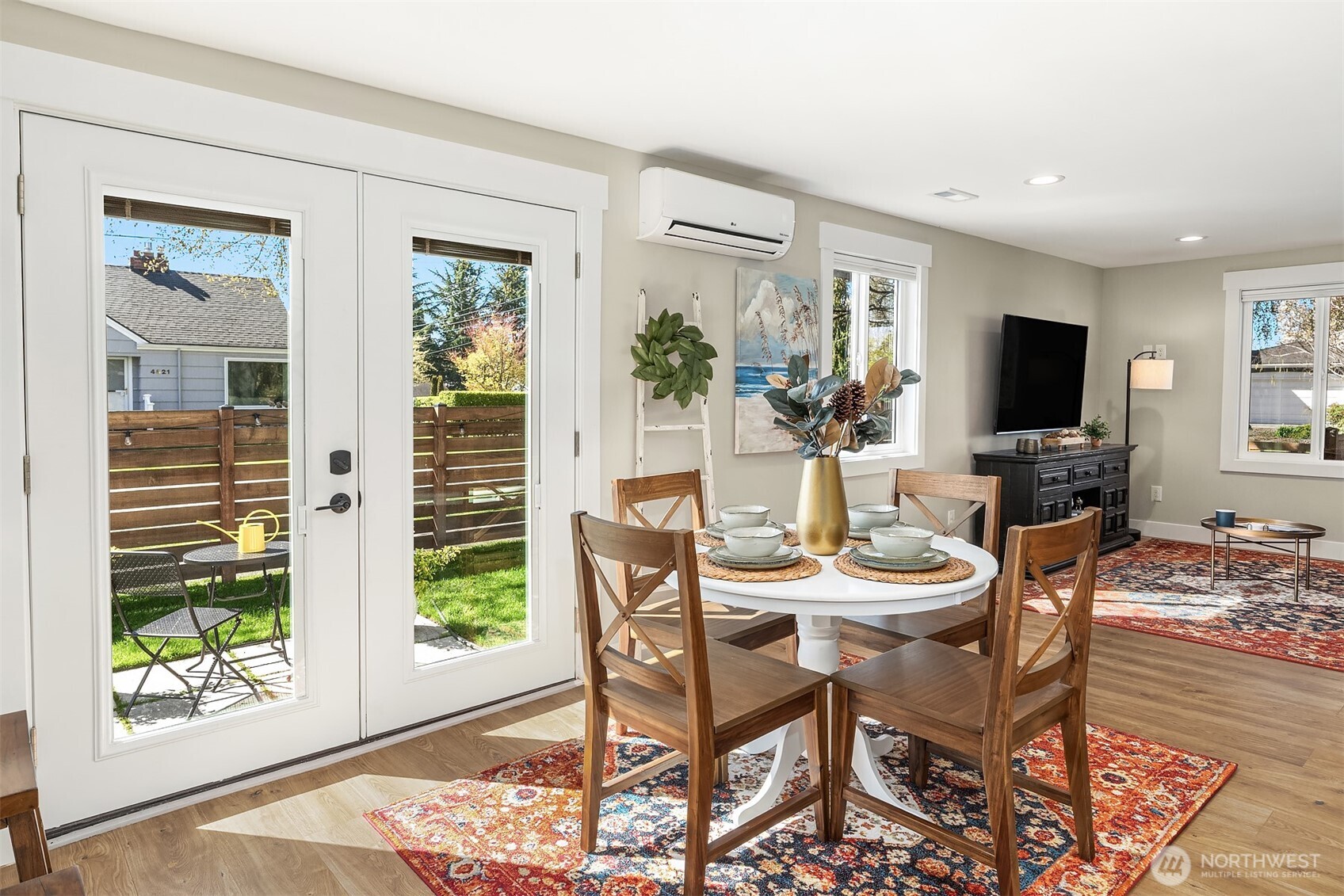 5954 SW 49th Ave #A, Seattle, WA 98136