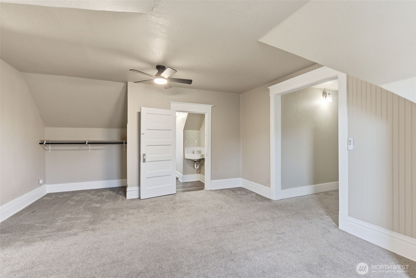 1621 W Knox Avenue , Spokane, WA 99205