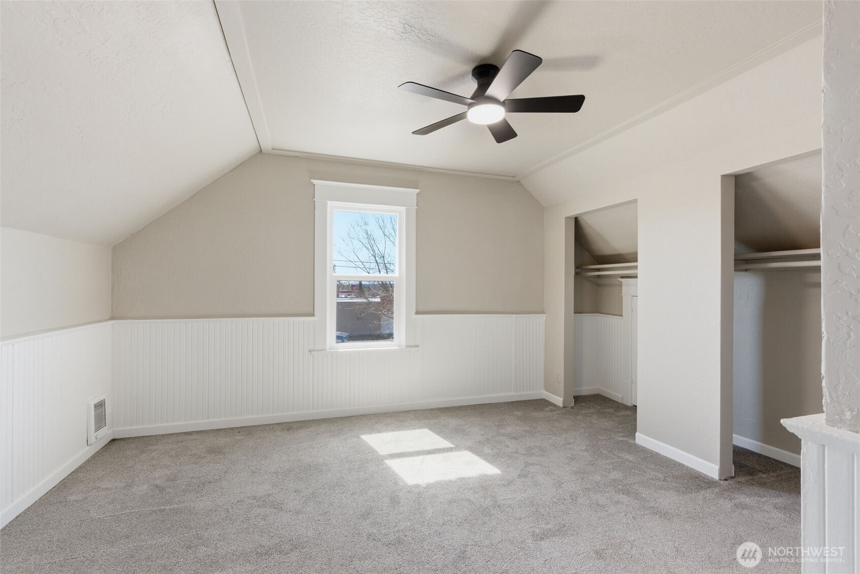 1621 W Knox Avenue , Spokane, WA 99205