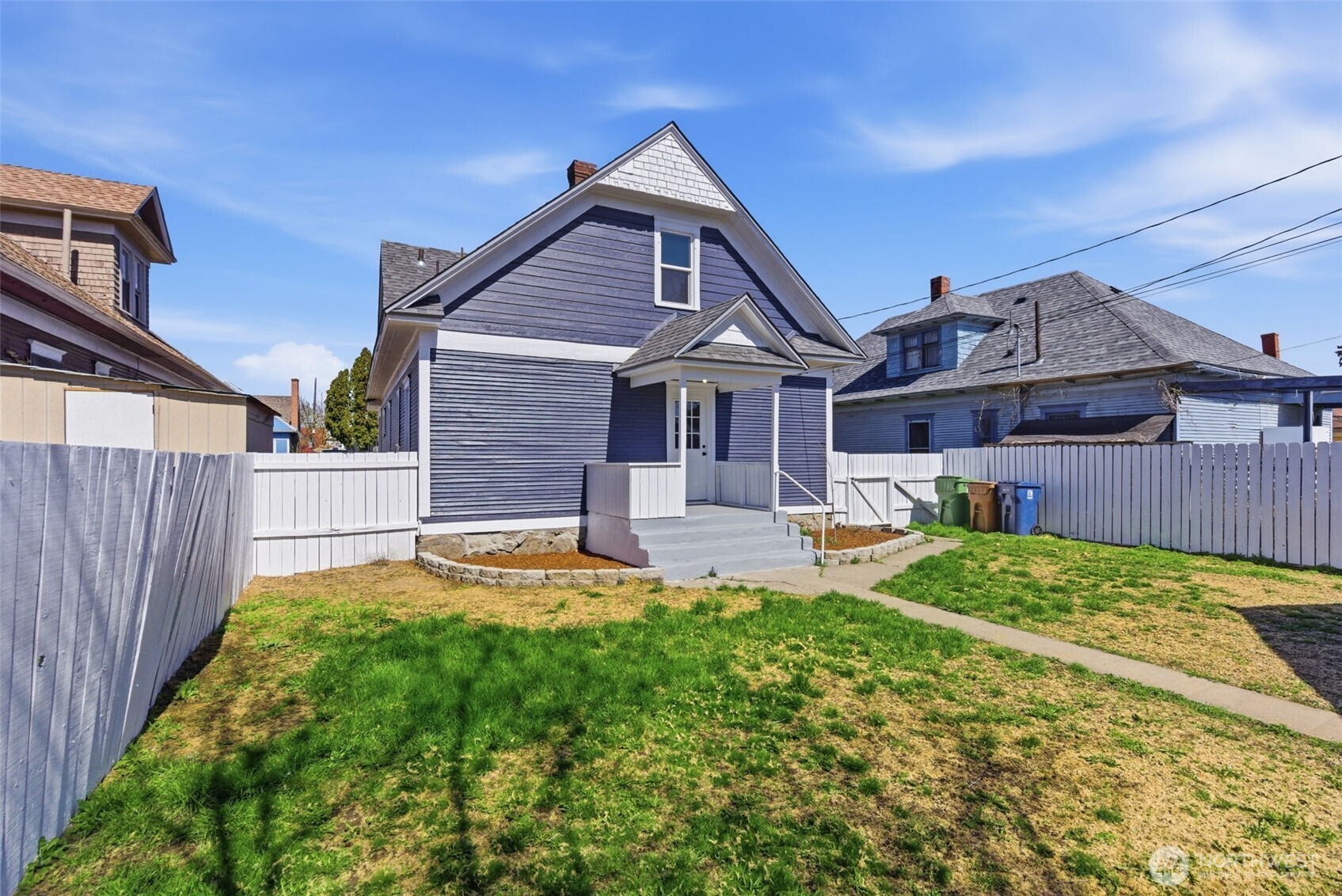 1621 W Knox Avenue , Spokane, WA 99205