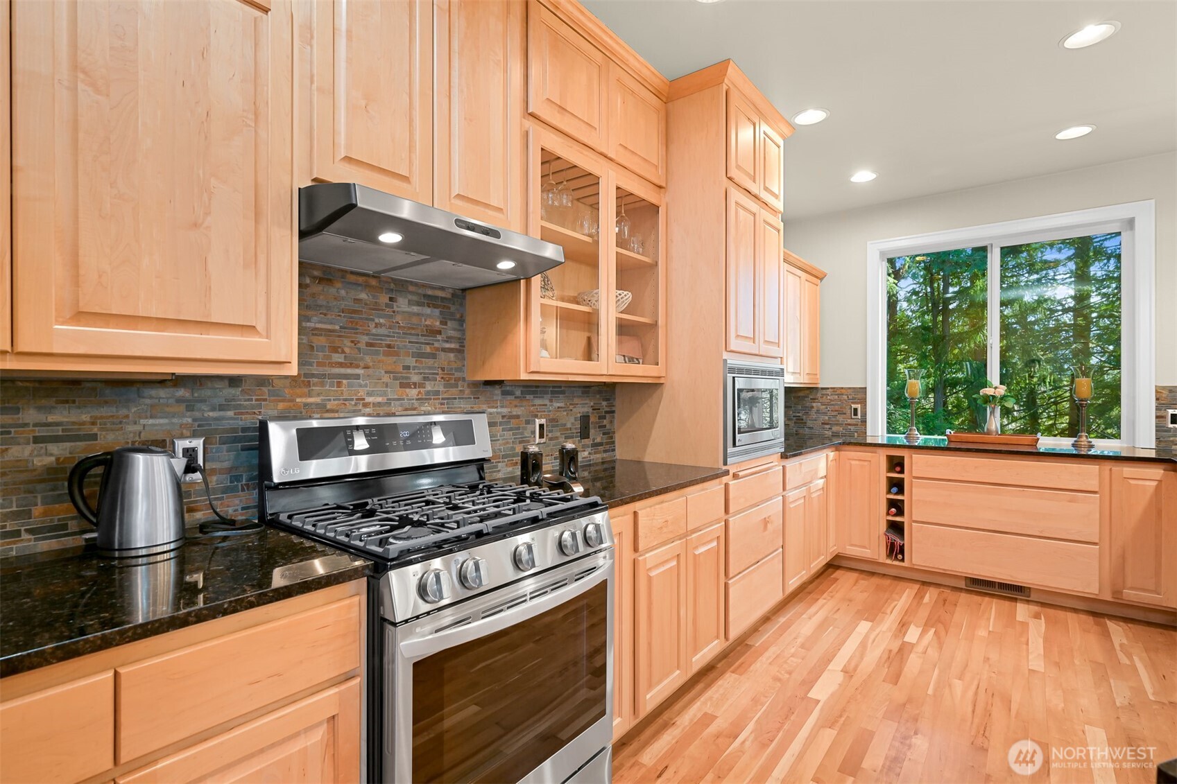 4200 Parkhurst Drive , Bellingham, WA 98229