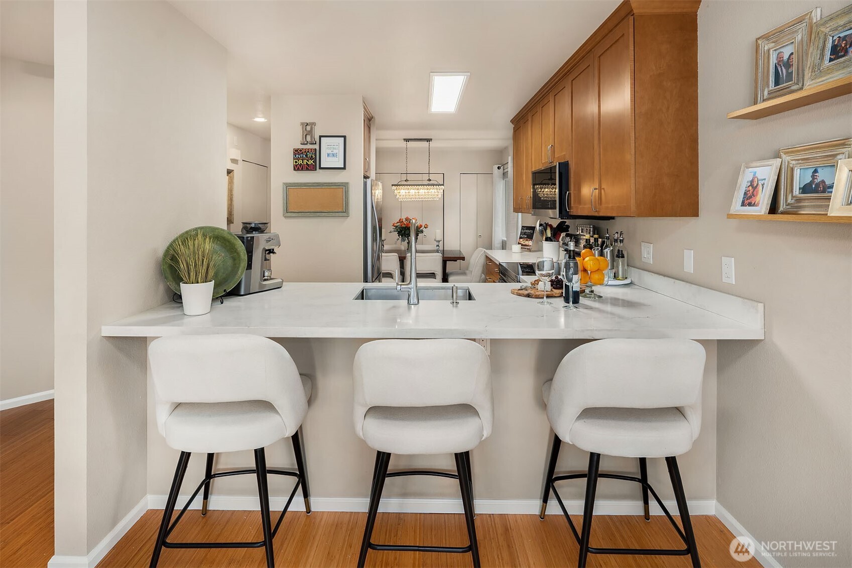 605 5th Street #B-201, Kirkland, WA 98033