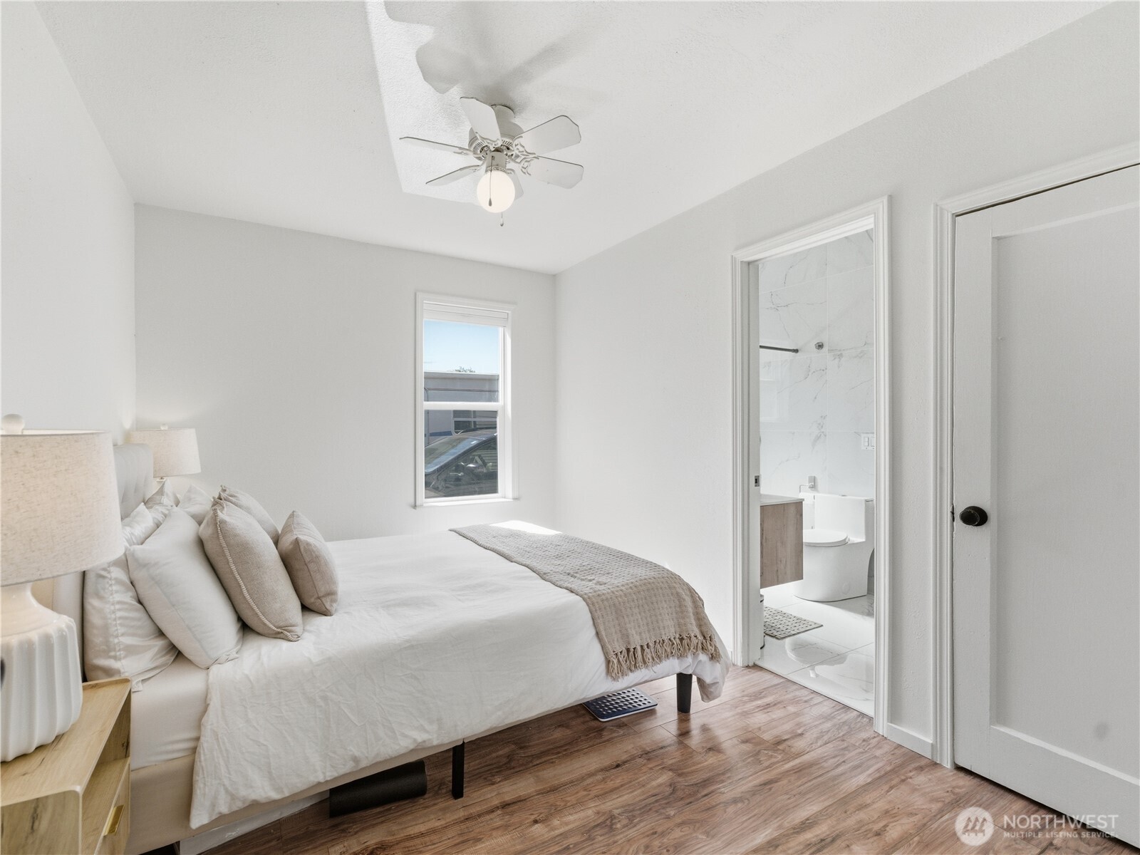 319 N Keller Avenue , East Wenatchee, WA 98802