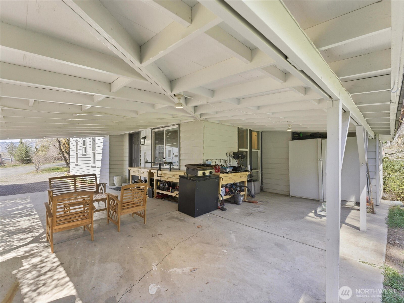 319 N Keller Avenue , East Wenatchee, WA 98802