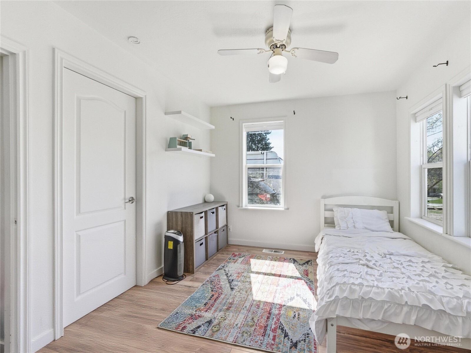 319 N Keller Avenue , East Wenatchee, WA 98802