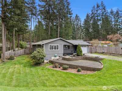 161 E Barnsby Place , Shelton, WA 98584 - Photo 2