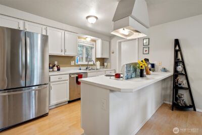 161 E Barnsby Place , Shelton, WA 98584 - Photo 4