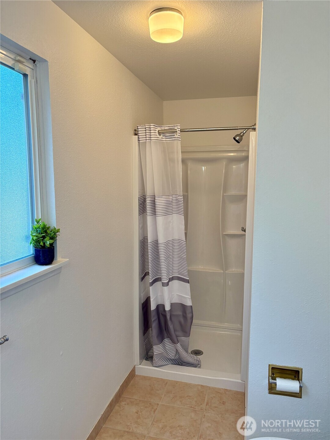 32334 9th Avenue S, Federal Way, WA 98003