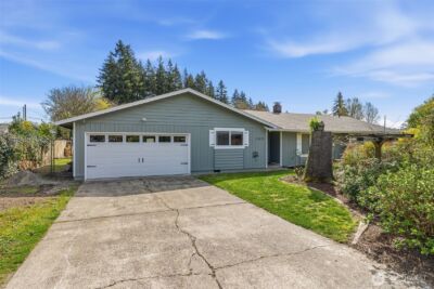 305 Hollyberry Street , Woodland, WA 98674