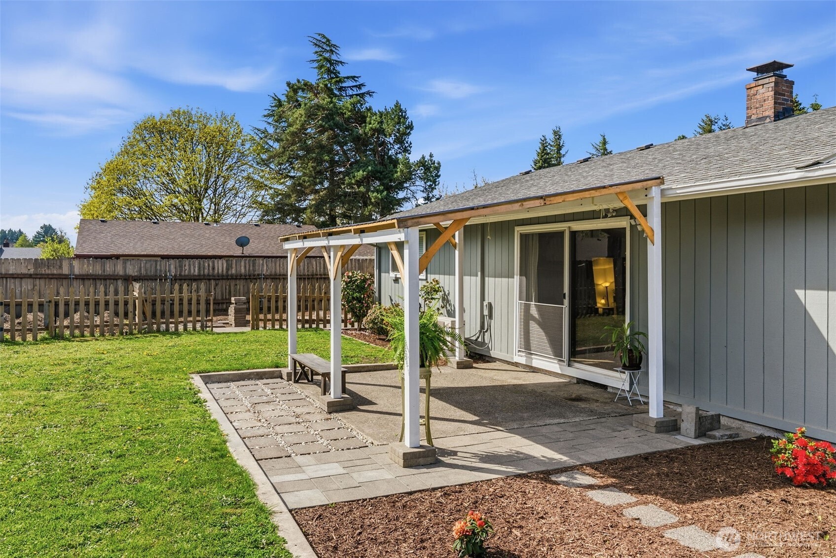 305 Hollyberry Street , Woodland, WA 98674