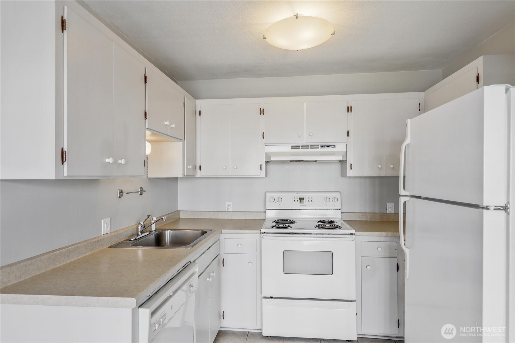 952 100th Avenue NE #236, Bellevue, WA 98004