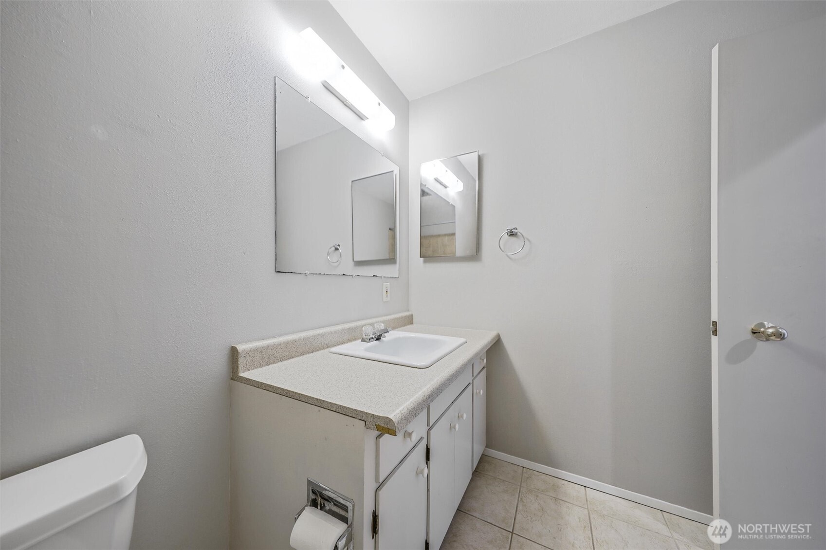 952 100th Avenue NE #236, Bellevue, WA 98004