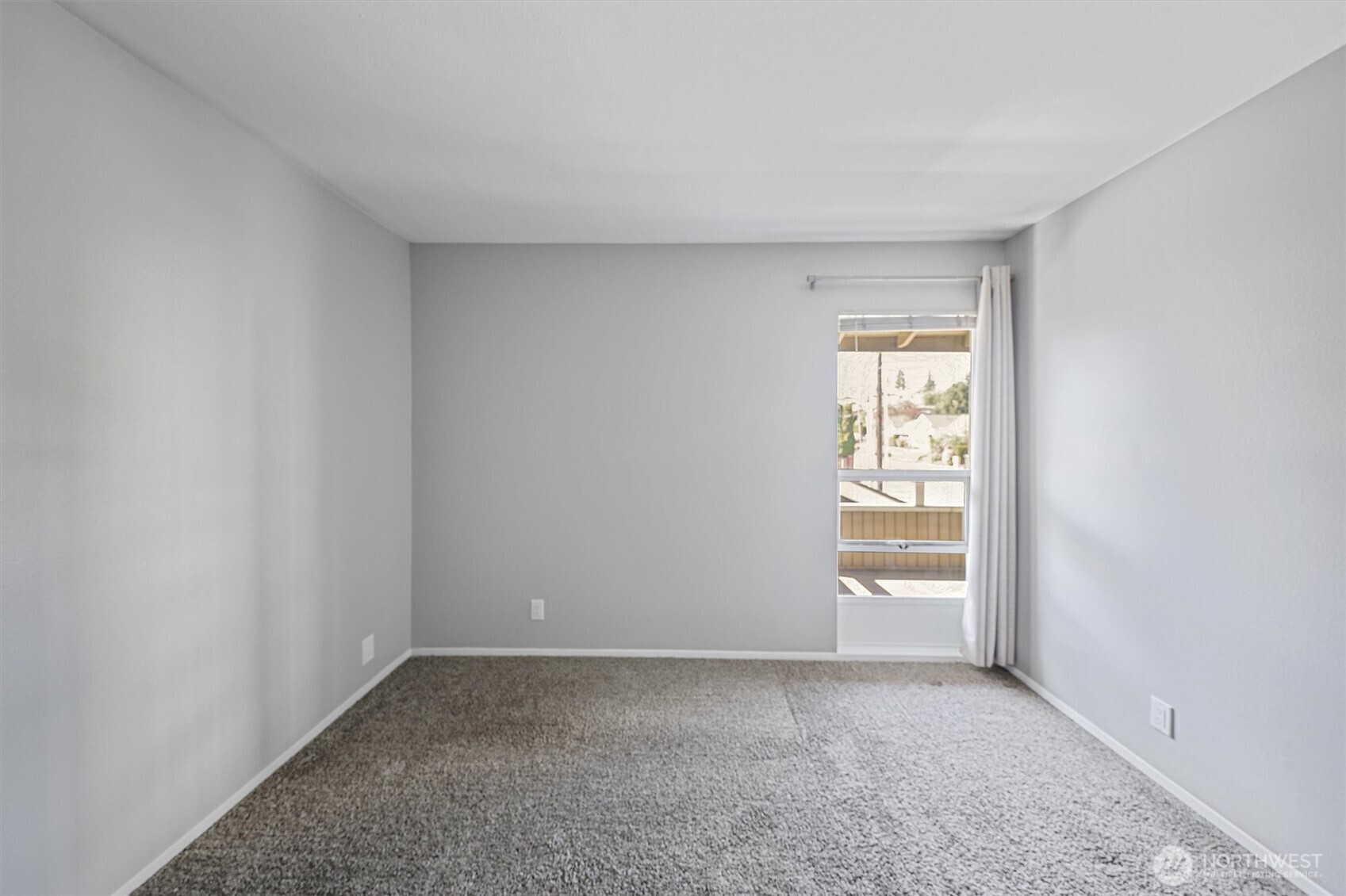 952 100th Avenue NE #236, Bellevue, WA 98004