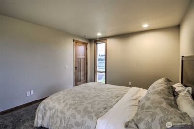 2421 98th Avenue Ct E, Edgewood, WA 98371 - Photo 16