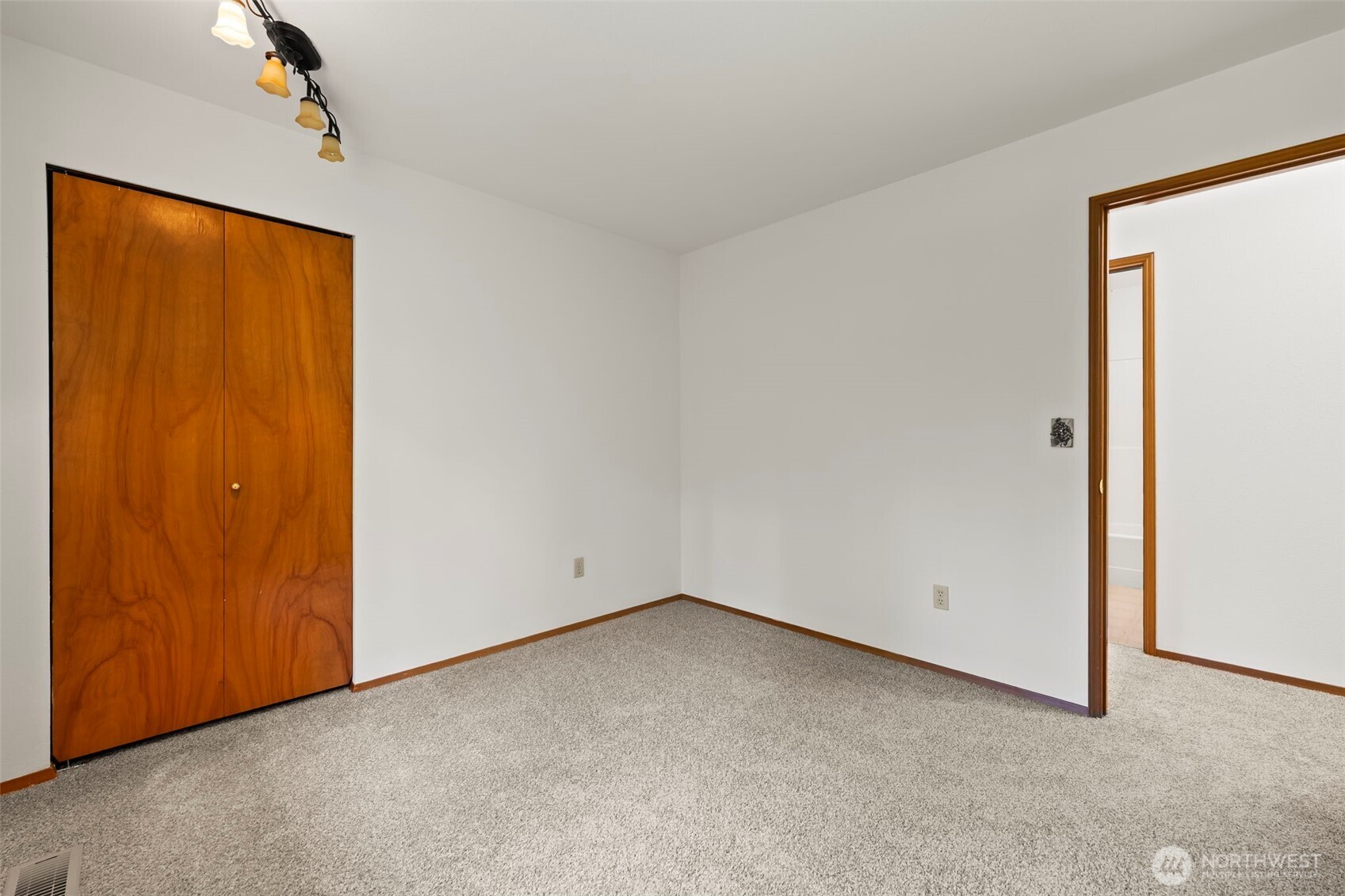 6550 Prince Pine Lane NW, Bremerton, WA 98312