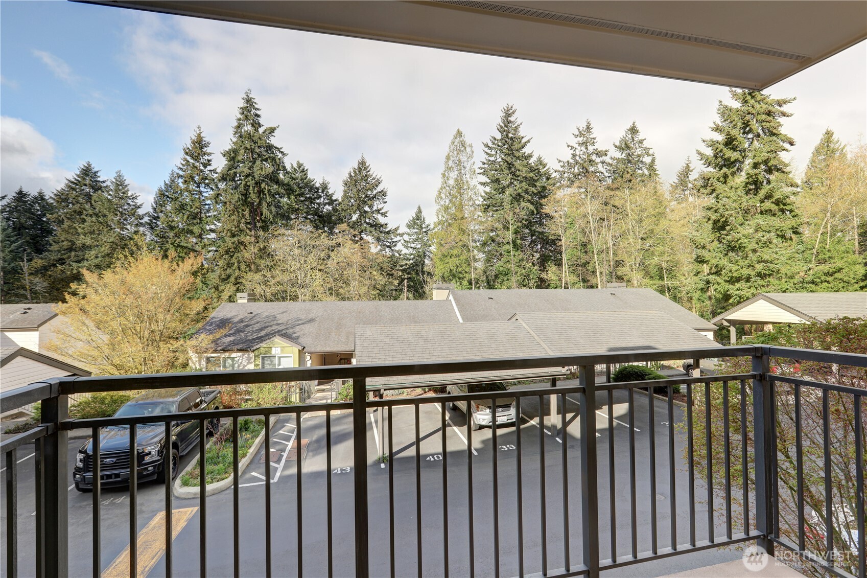31500 33rd Place SW #F103, Federal Way, WA 98023