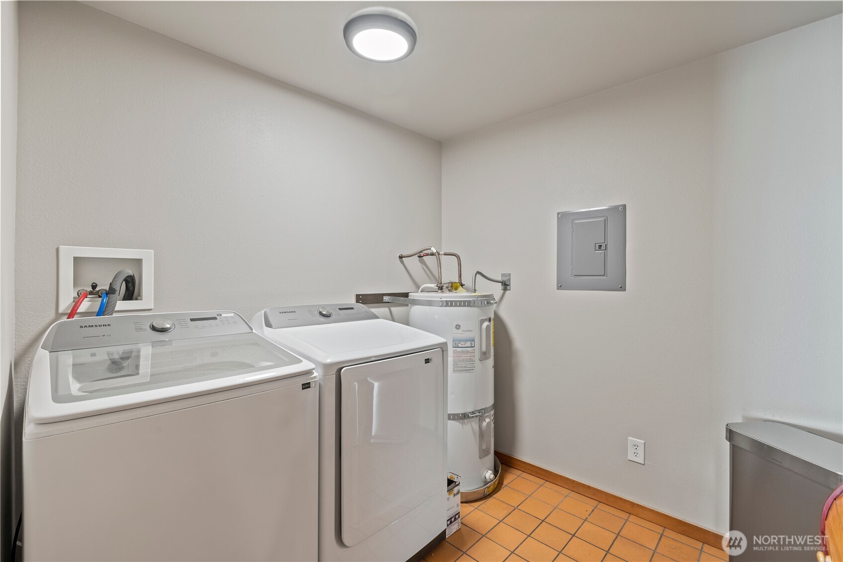 424 Cannon Road , Packwood, WA 98361