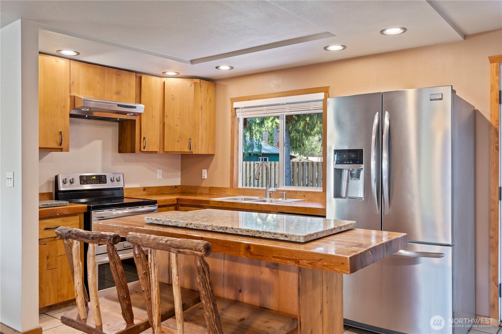 424 Cannon Road , Packwood, WA 98361