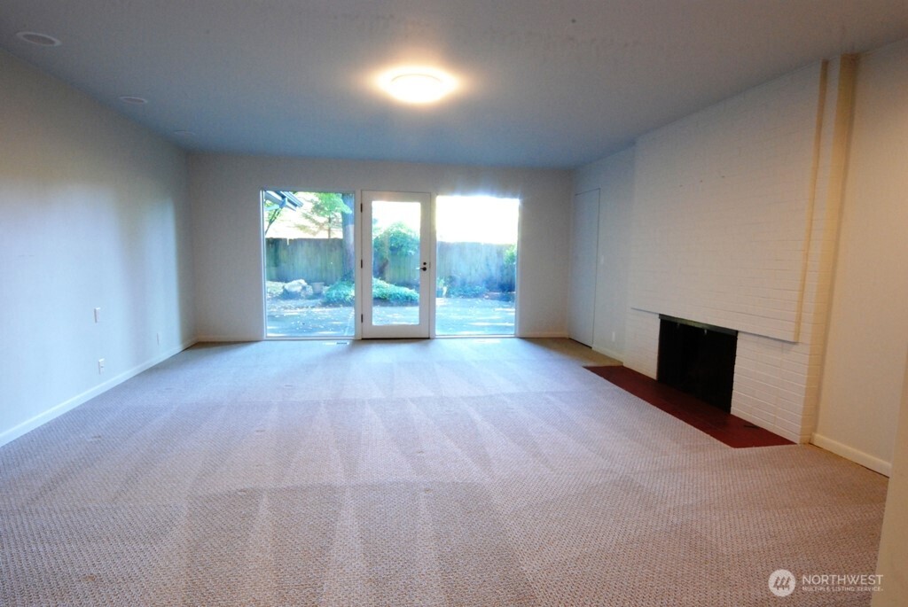 930 130th Avenue NE, Bellevue, WA 98005