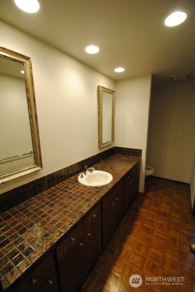 930 130th Avenue NE, Bellevue, WA 98005 - Photo 24