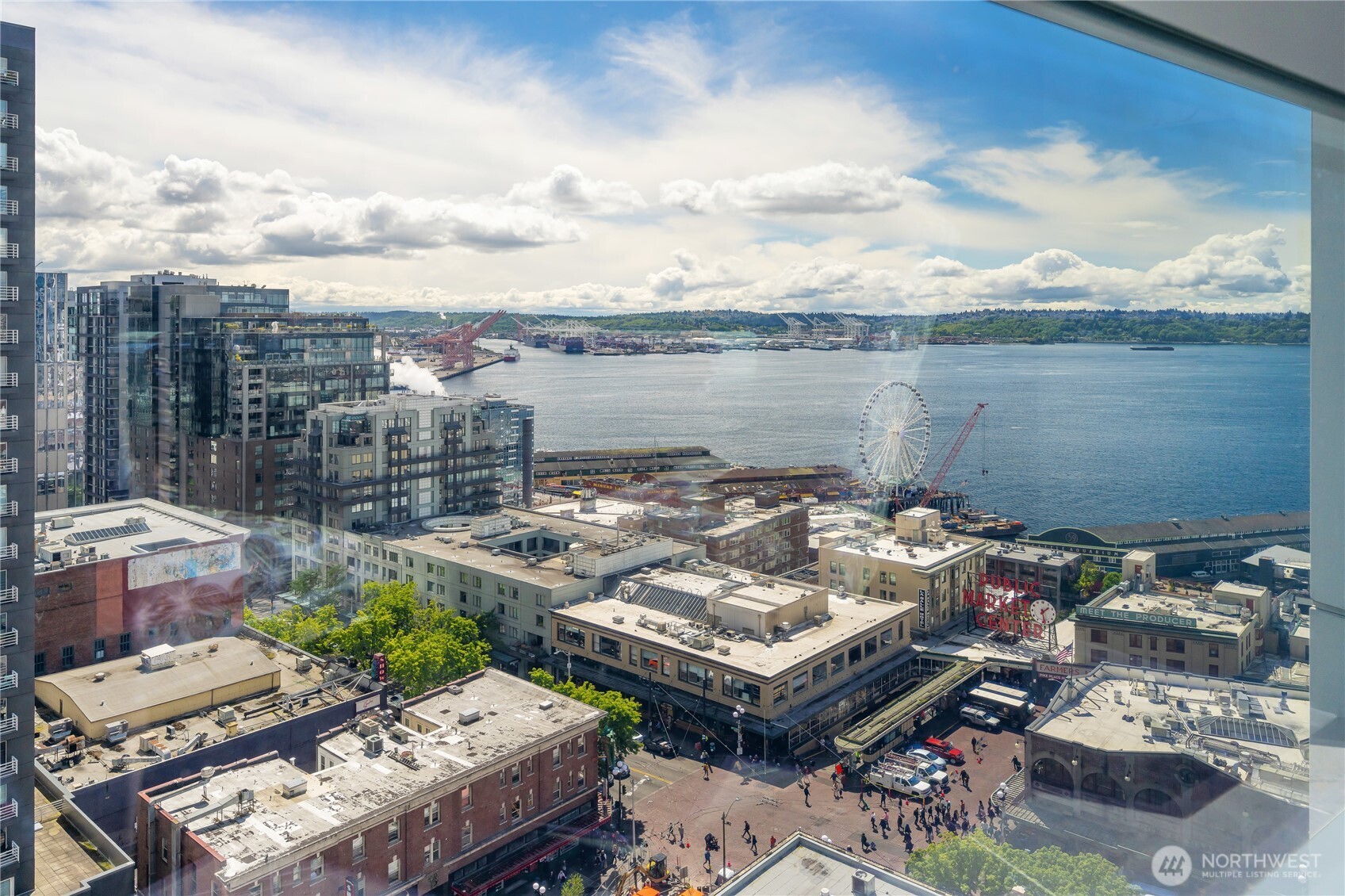 1521 2nd Avenue #1602, Seattle, WA 98101