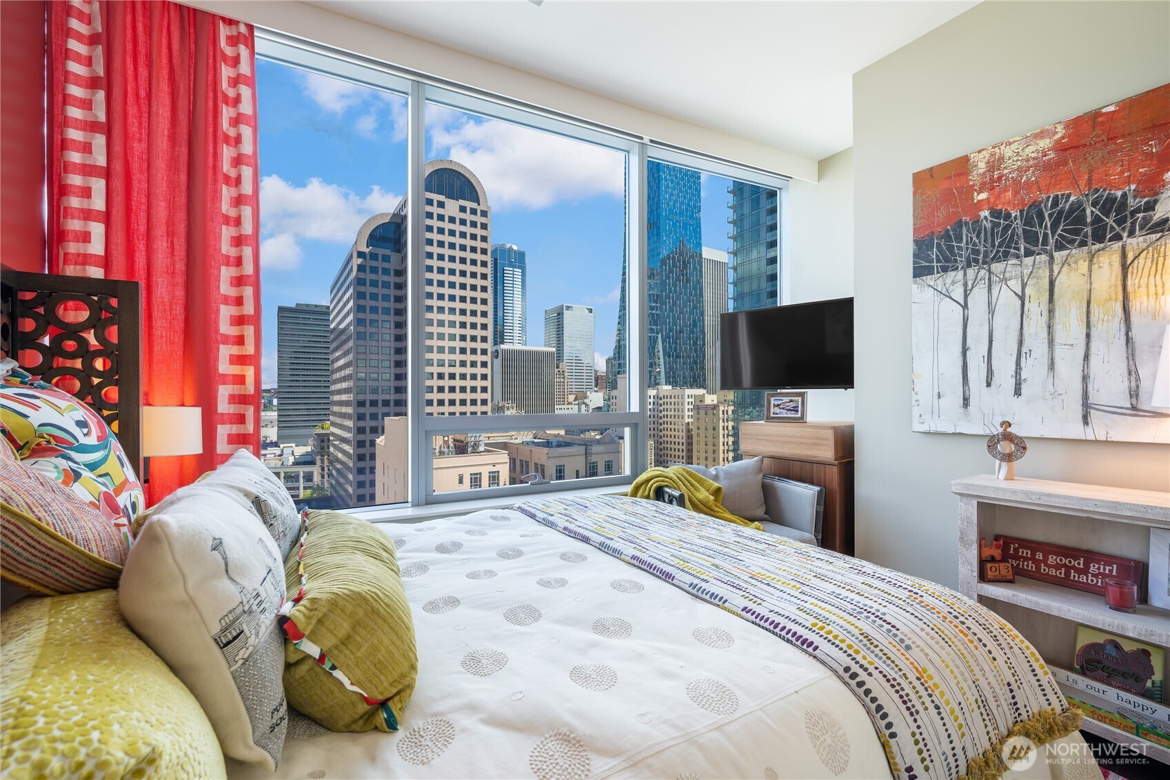 1521 2nd Avenue #1602, Seattle, WA 98101