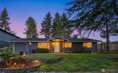 8554 NE 137th Pl , Kirkland, WA 98034