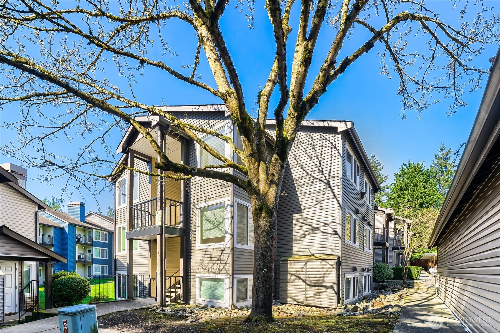 26221 116th Avenue SE #F301, Kent, WA 98030
