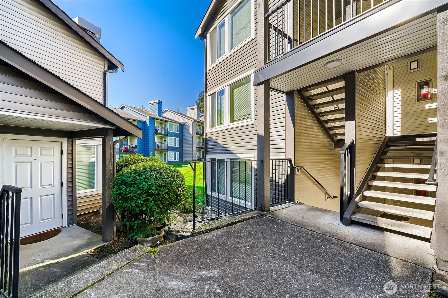 26221 116th Avenue SE #F301, Kent, WA 98030