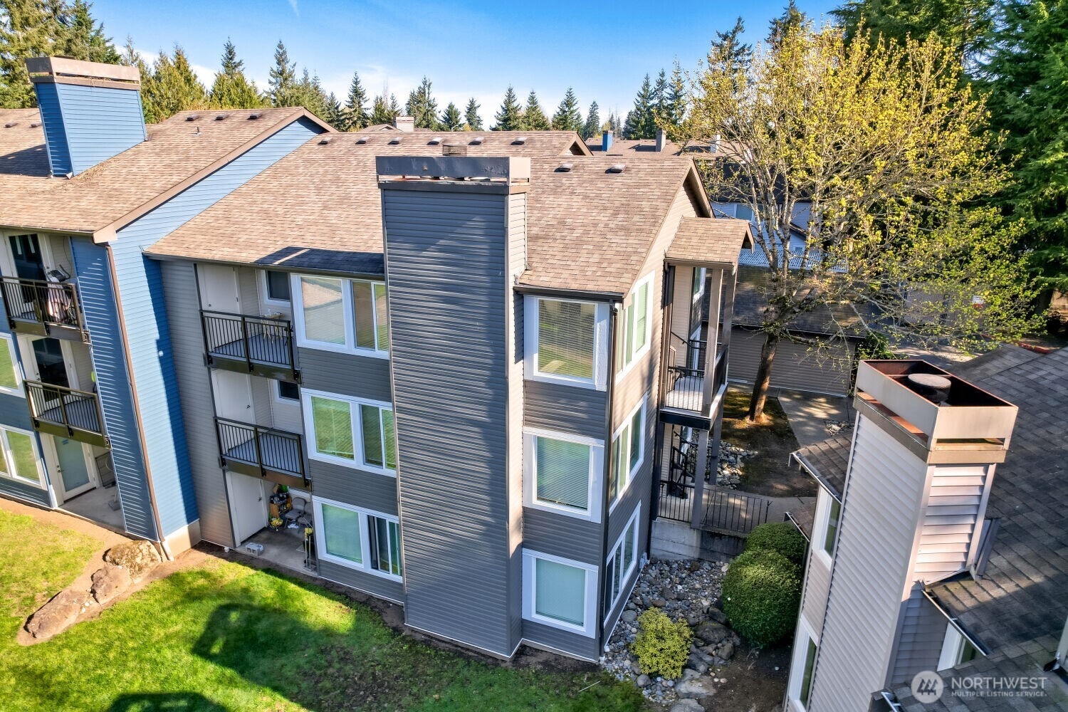 26221 116th Avenue SE #F301, Kent, WA 98030