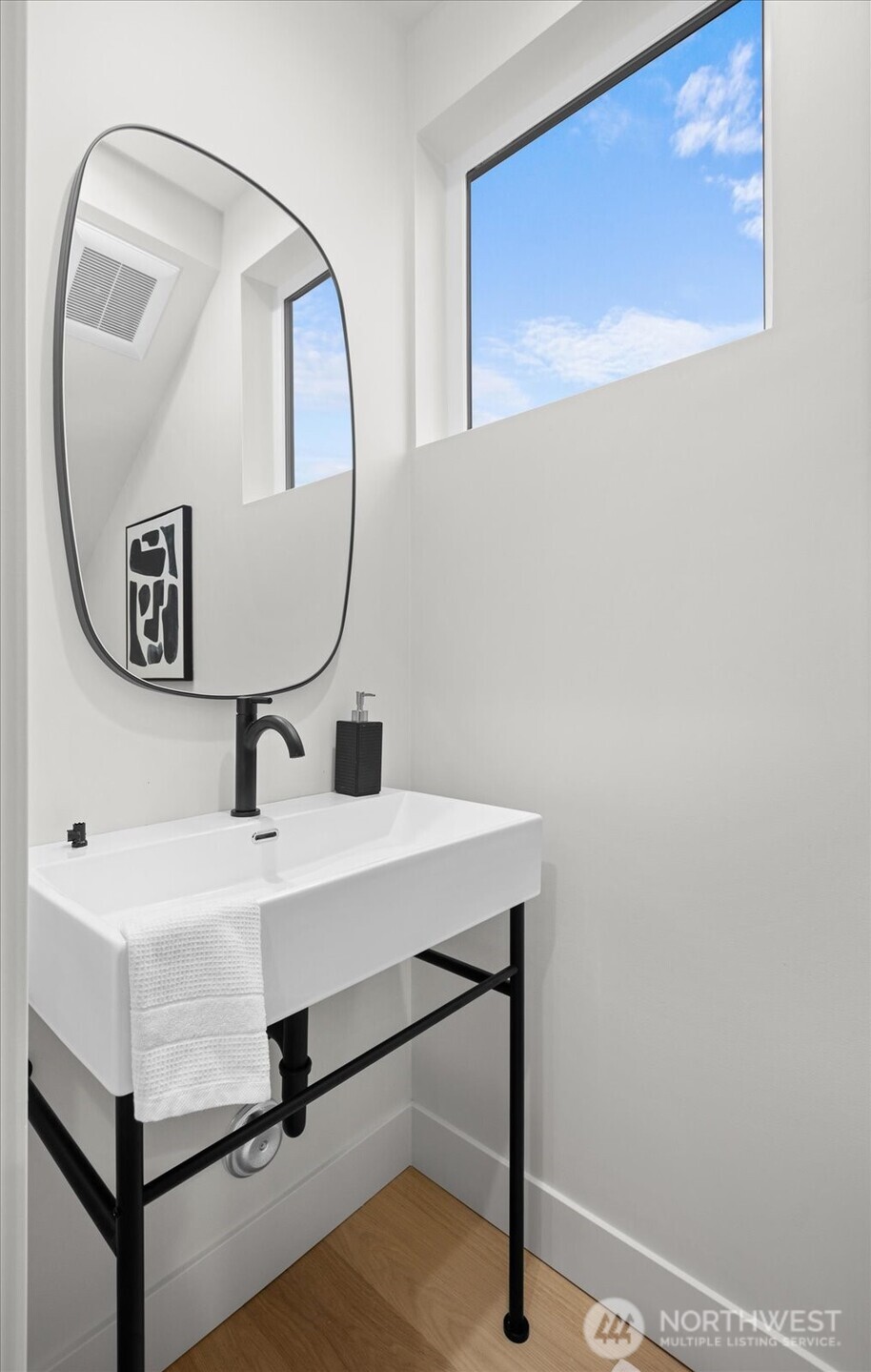 3407 NW 57th Street , Seattle, WA 98107