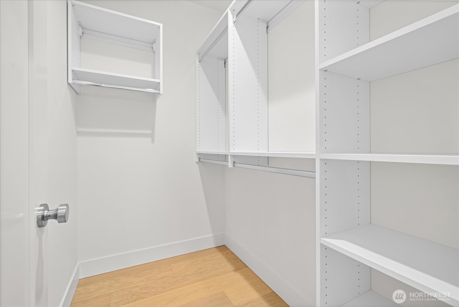 3407 NW 57th Street , Seattle, WA 98107