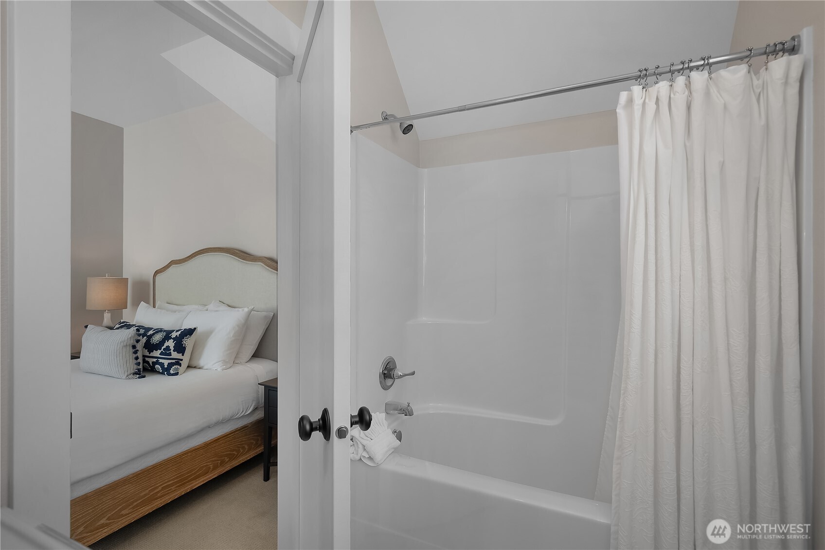 74 Flash Lane , Pacific Beach, WA 98571