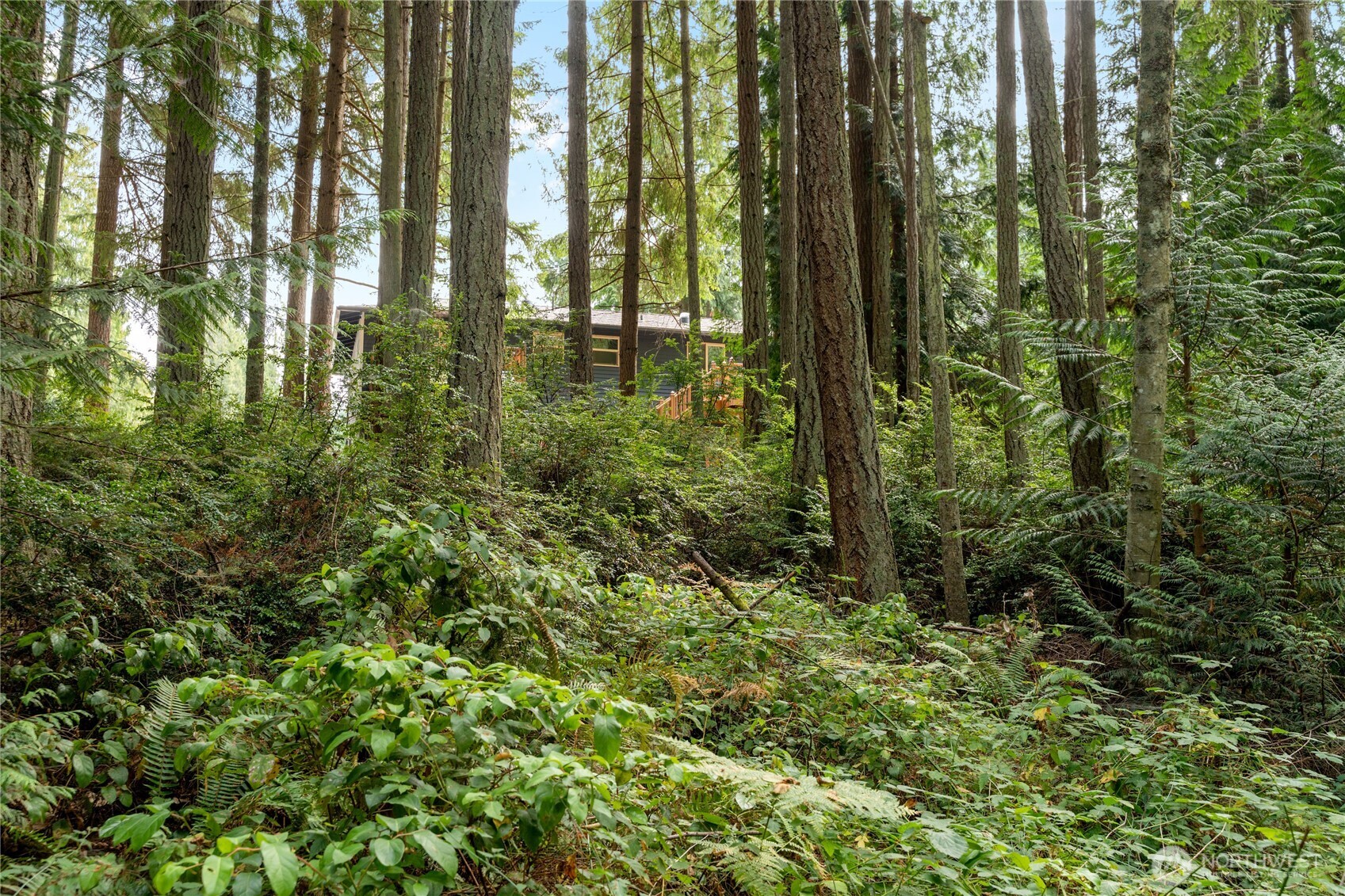4105 Tartan Way , Clinton, WA 98236