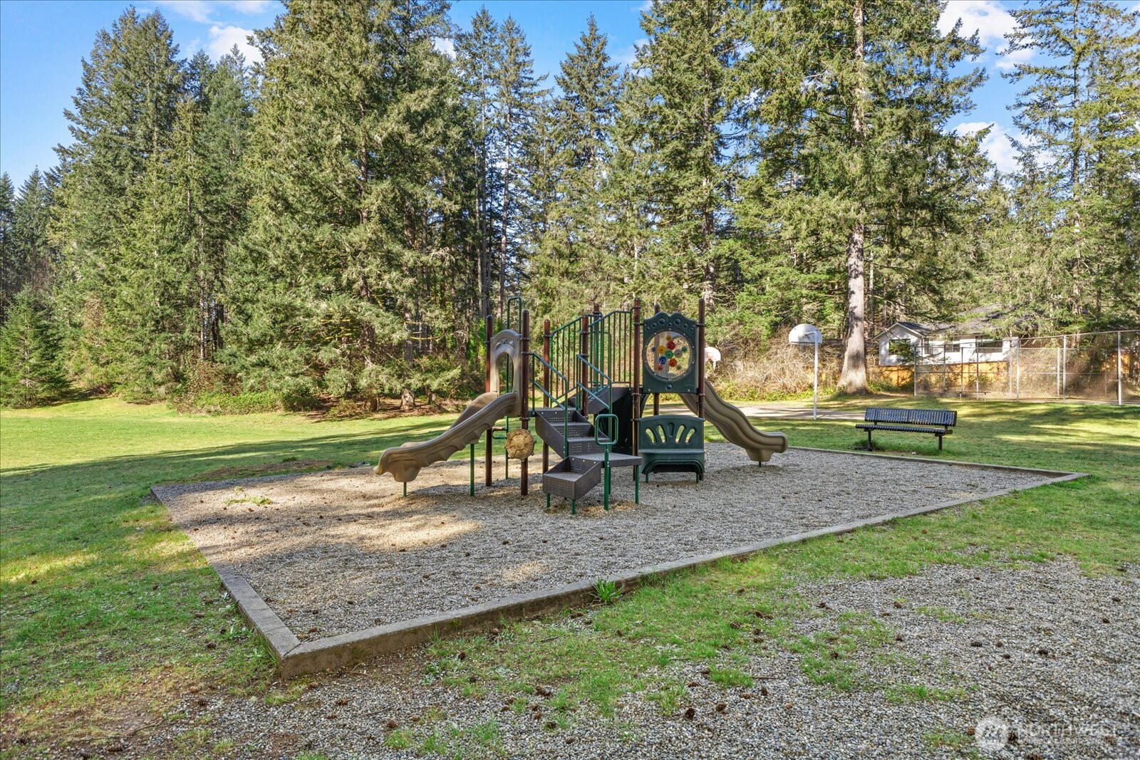 14602 Holiday Dr NW, Gig Harbor, WA 98329