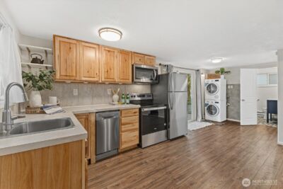 14602 Holiday Dr NW, Gig Harbor, WA 98329 - Photo 6