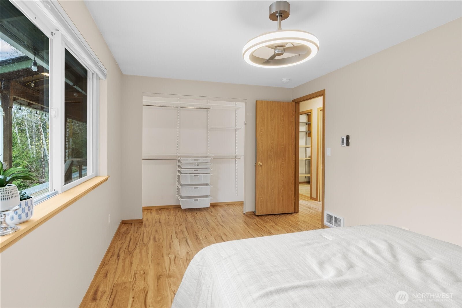 508 Summit Lake Shore Drive NW, Olympia, WA 98502