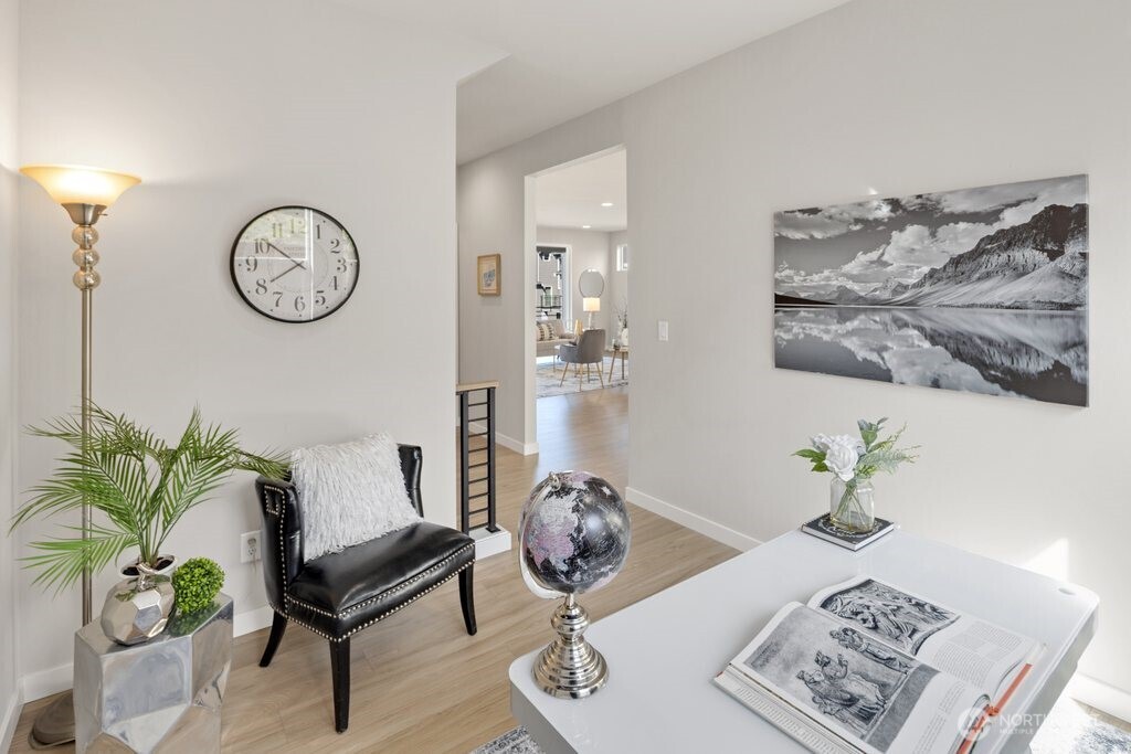 22545 69th Place W, Mountlake Terrace, WA 98043