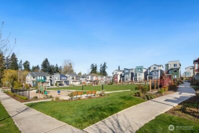 22545 69th Place W, Mountlake Terrace, WA 98043 - Photo 32