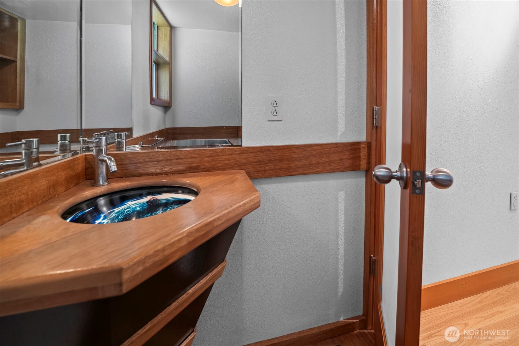 2812 204th Avenue Ct , Lake Tapps, WA 98391