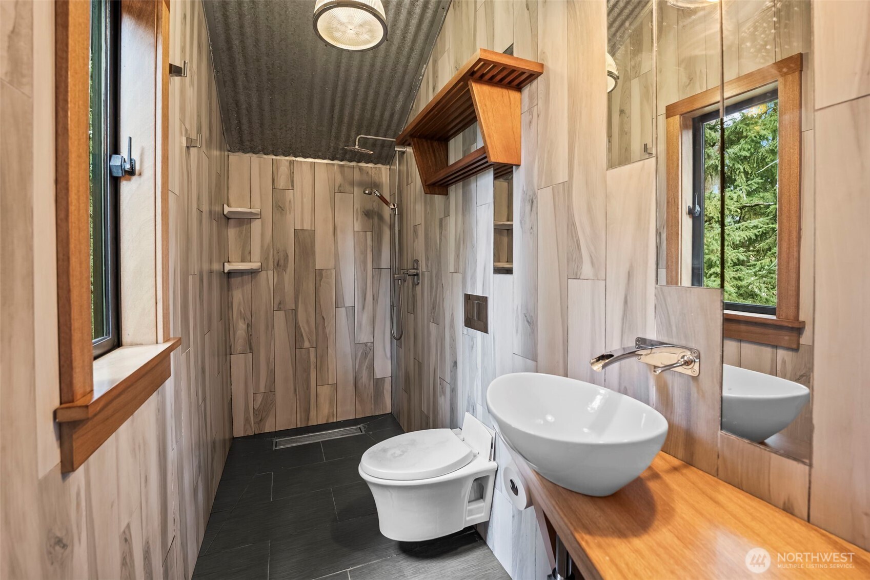 2812 204th Avenue Ct , Lake Tapps, WA 98391