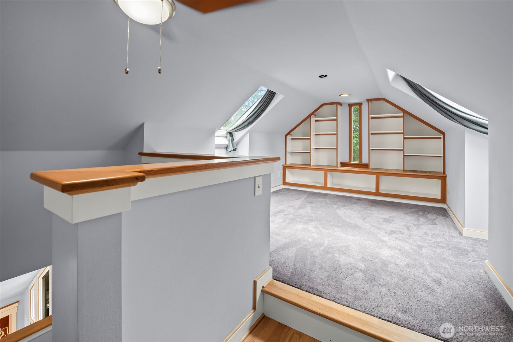 2812 204th Avenue Ct , Lake Tapps, WA 98391