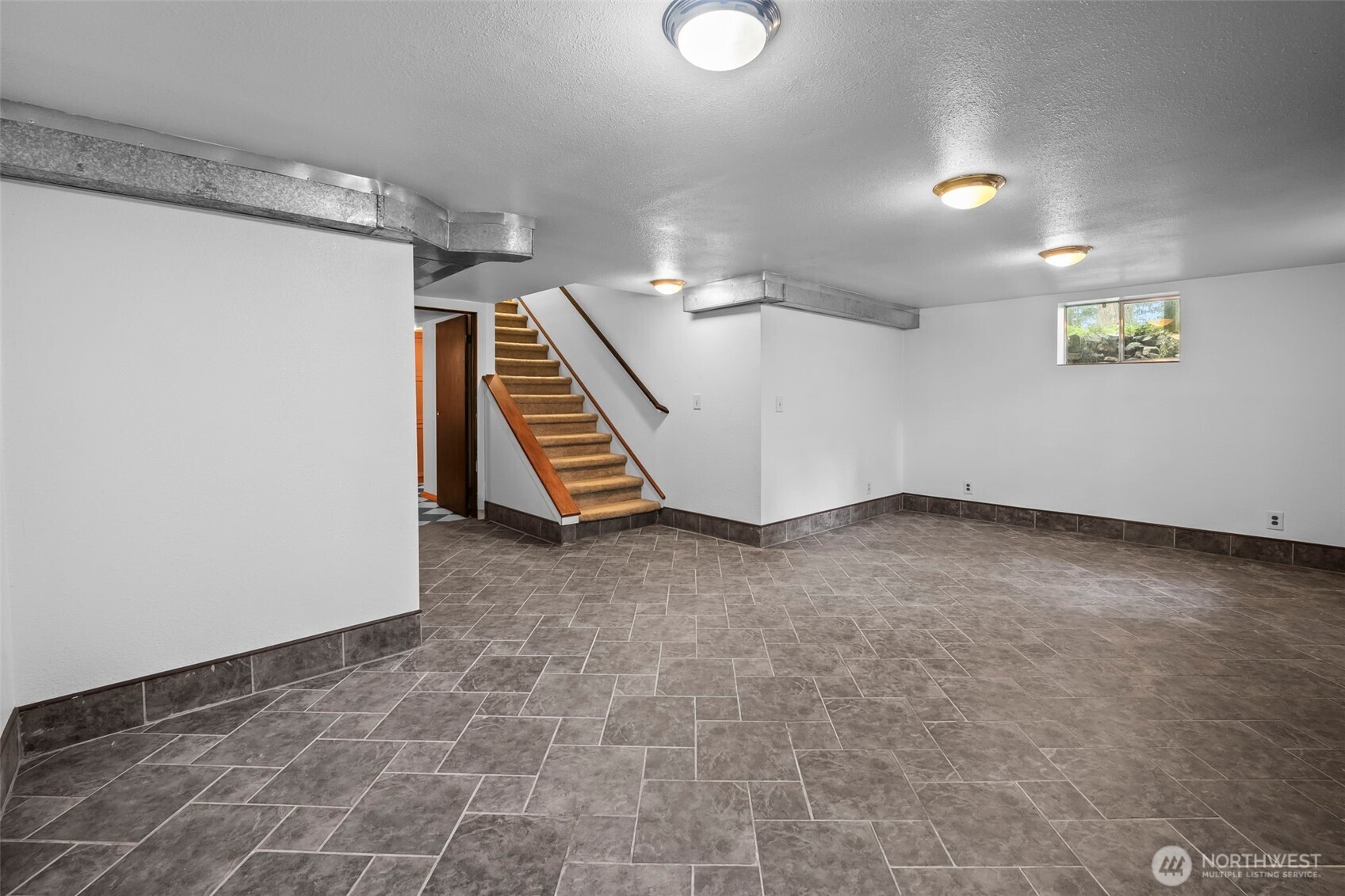 2812 204th Avenue Ct , Lake Tapps, WA 98391