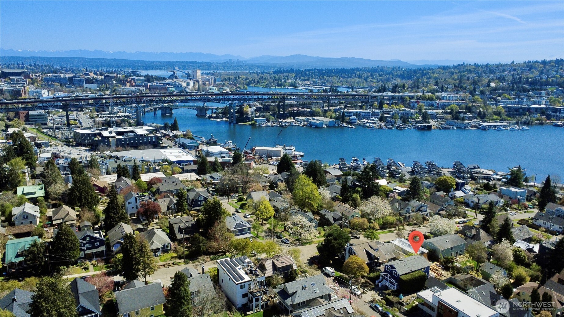 2313 N 39th Street , Seattle, WA 98103