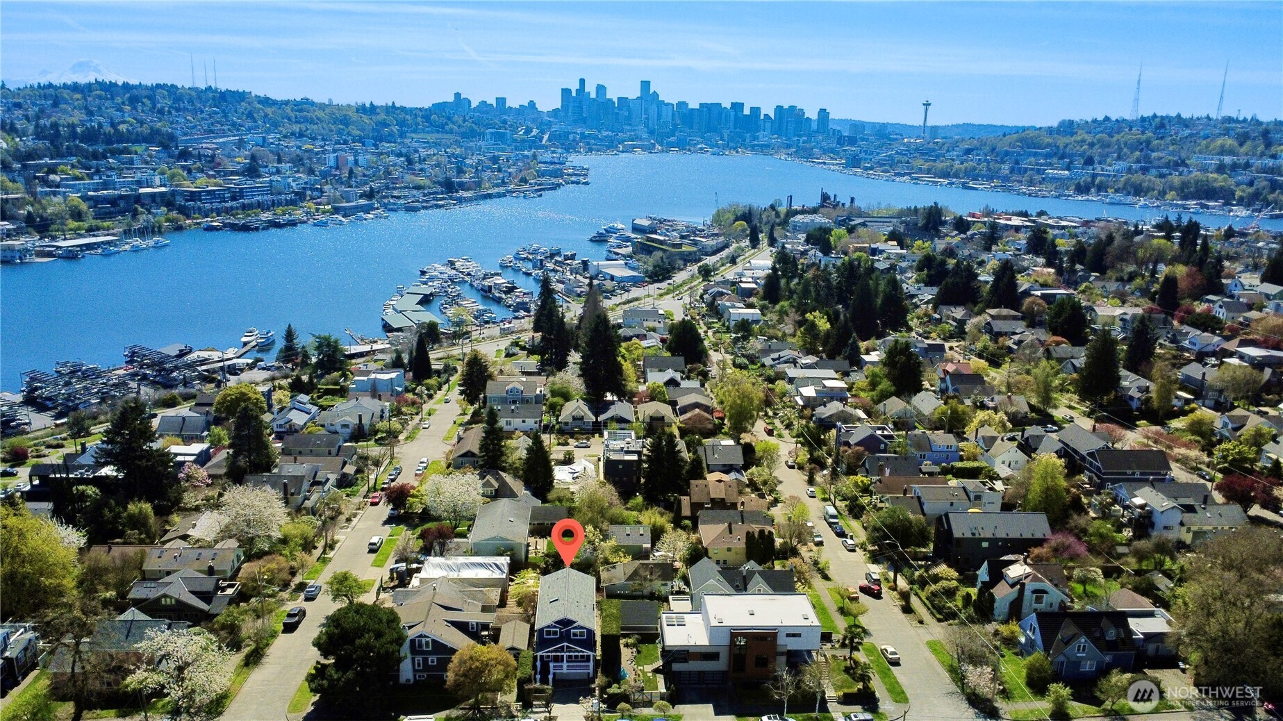 2313 N 39th Street , Seattle, WA 98103