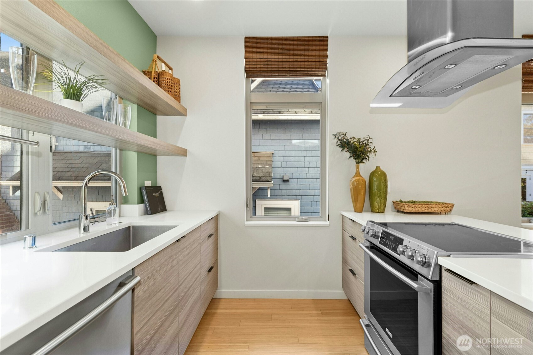 4411 Meridian Avenue N, Seattle, WA 98103